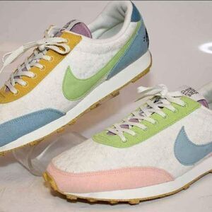 NEW Nike Limited Edition Daybreak SE Sun Club Sneakers Shoes DM7605 100 Women 10